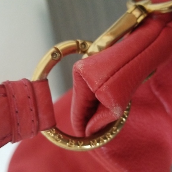 Coral Leather Shoulder Bag - Picture 7 of 9